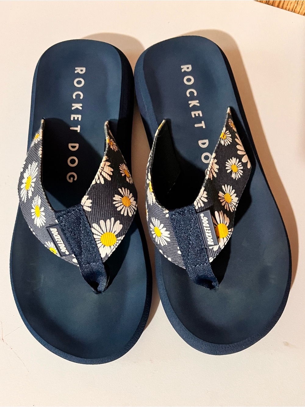Rocket Dog Navy Daisy Print Women's Flip Flop Sandals
